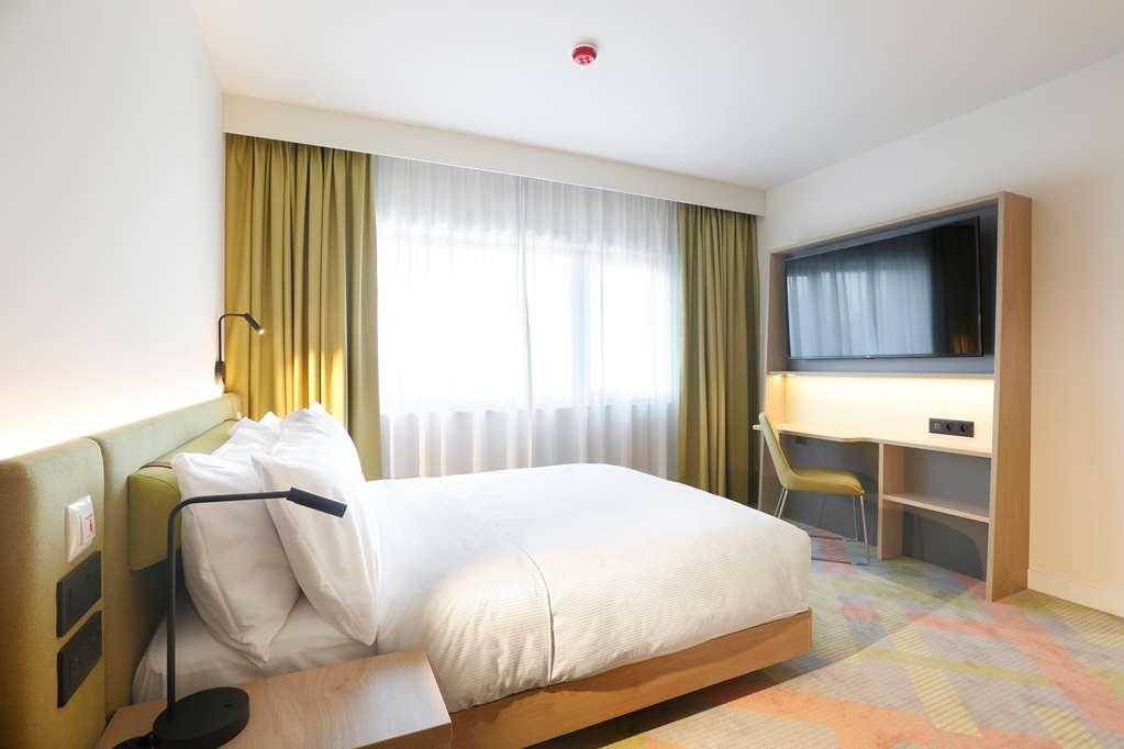 Hampton By Hilton Krakow Airport Balice Quarto foto