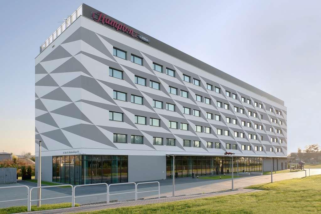 Hampton By Hilton Krakow Airport Balice Exterior foto