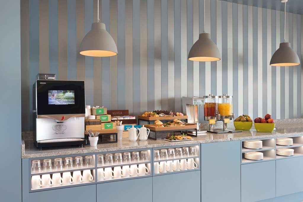 Hampton By Hilton Krakow Airport Balice Exterior foto